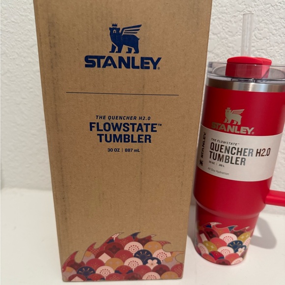 Stanley Red Dragon Lunar New Year 30oz Tumbler Water Cup Quencher H2.0 FlowState - Picture 4 of 11